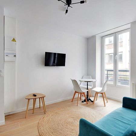 Newly Renovated Appartements Residence Republique Paris Exterior photo