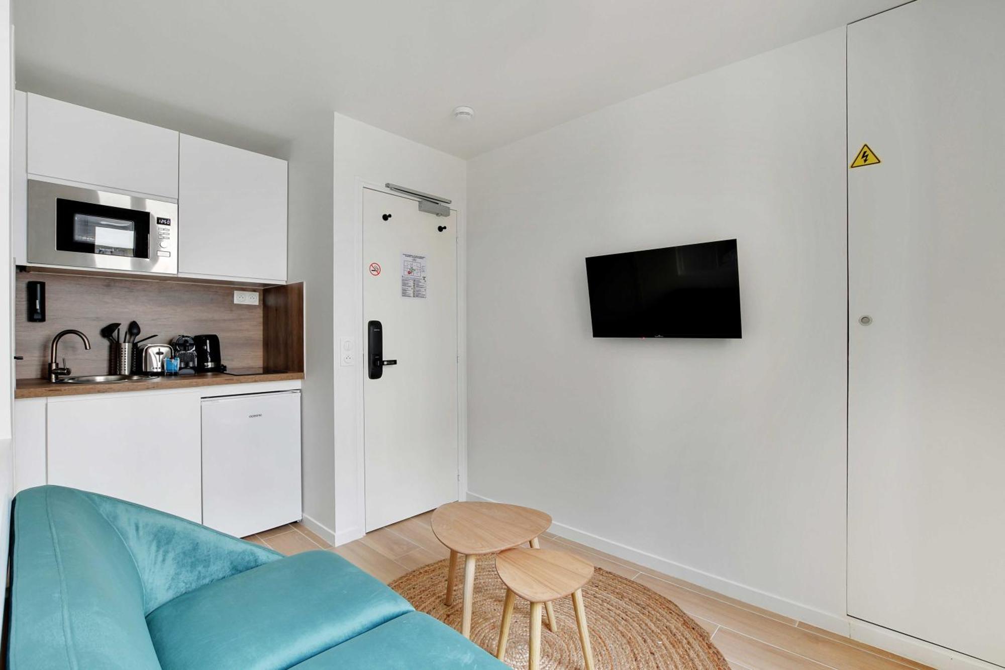 Newly Renovated Appartements Residence Republique Paris Exterior photo