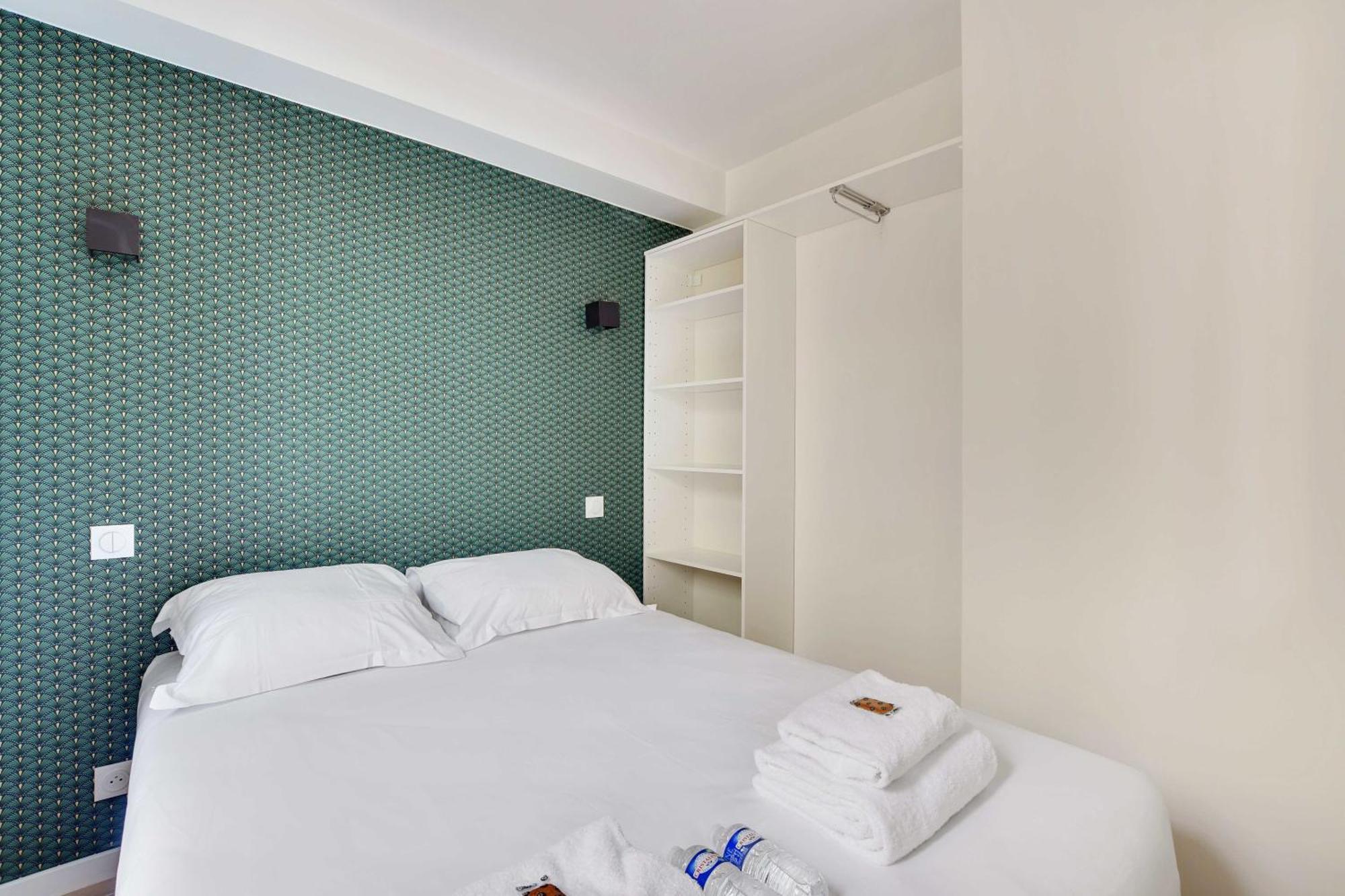 Newly Renovated Appartements Residence Republique Paris Exterior photo